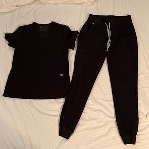 Figs scrub set with jogger pants
